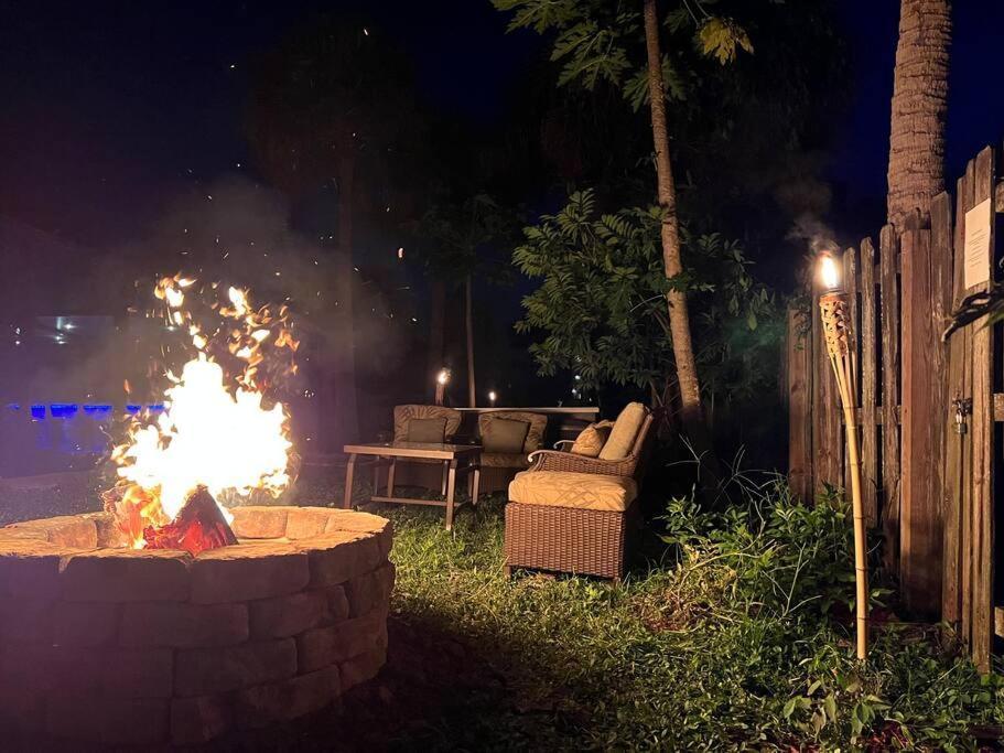 הוילה Frontenac Poolside Cocoa Oasis W/ Tiki Bar! מראה חיצוני תמונה