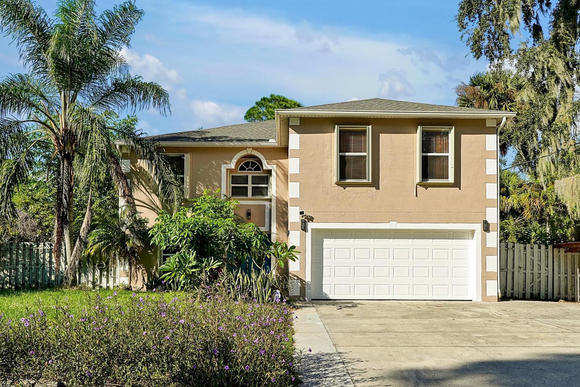 הוילה Frontenac Poolside Cocoa Oasis W/ Tiki Bar! מראה חיצוני תמונה